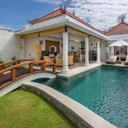 Hevea Villas Seminyak Exterior foto